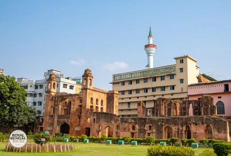 Full view of south gate of lalbagh fort in old dhaka