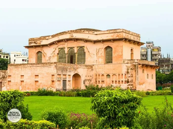 beautiful adience hall and with only hammam of Lalbagh fort