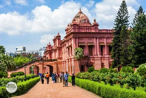 pink palace is a historical landmark and one of old Dhaka