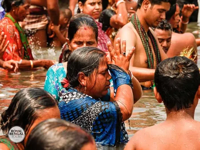 Holy bath of Hindu pilgrims in Bangladesh